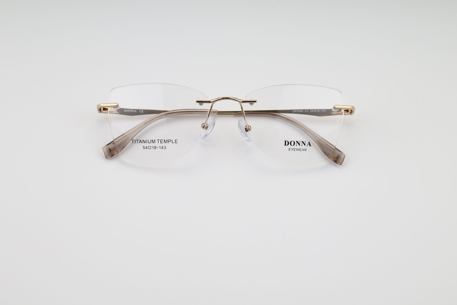 Donna 7009, C1