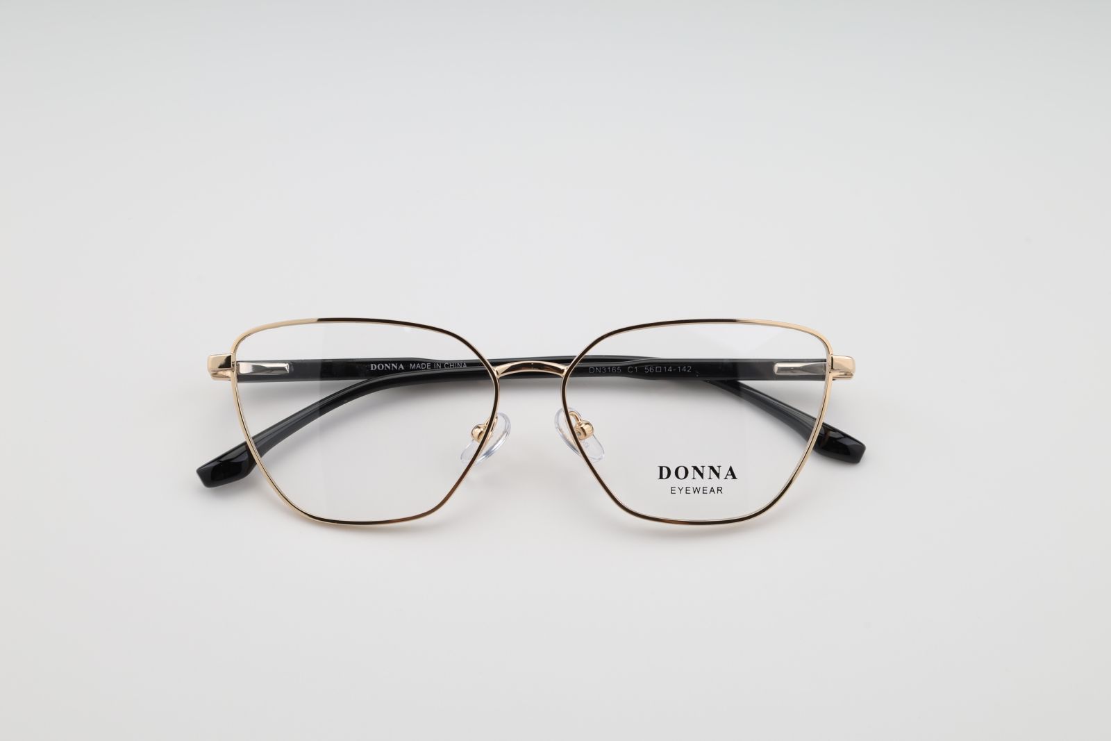 Donna 3165, C1