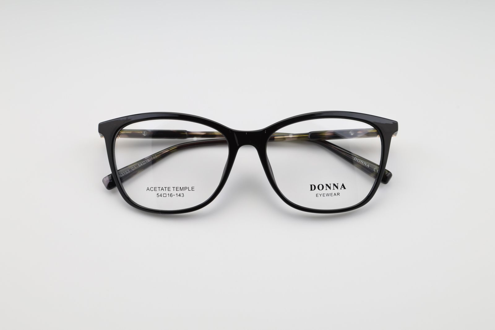 Donna 3153, C1