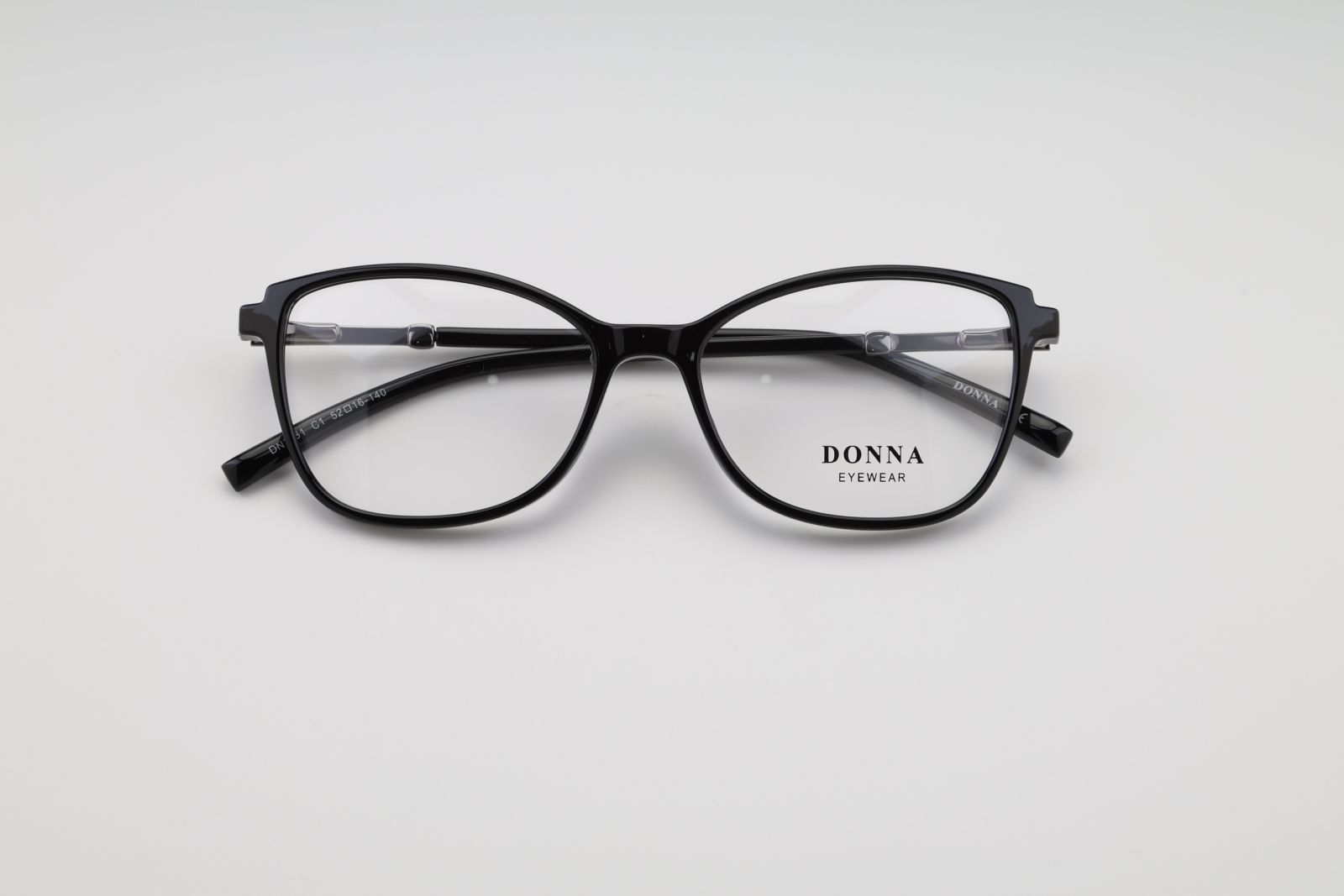Donna 3131, C1