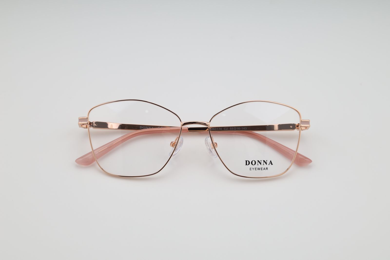Donna 3174, C2