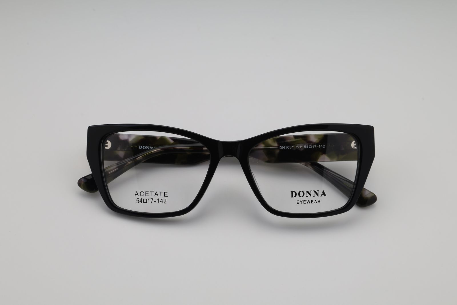 Donna 1031, C1