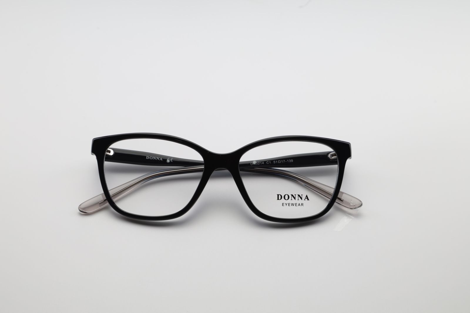 Donna 3214, C1