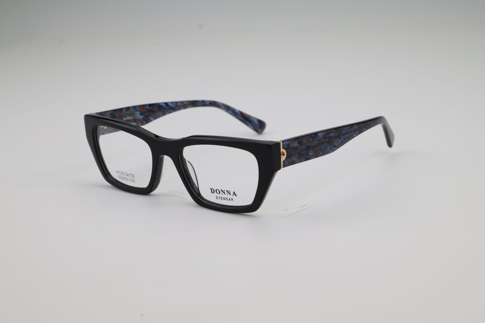 Donna 1037, C1